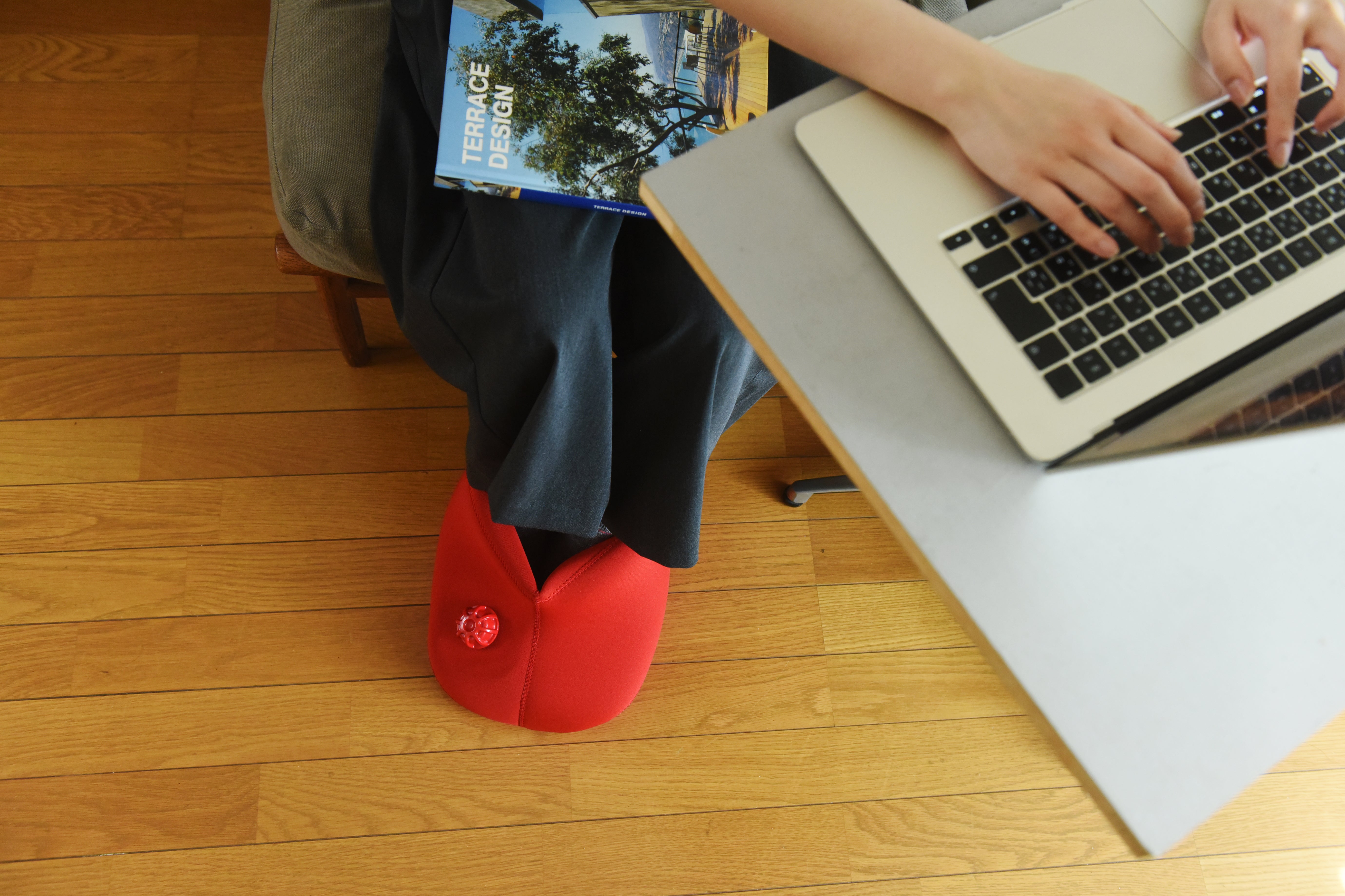 クロッツ やわらか湯たんぽ 両足用タイプ