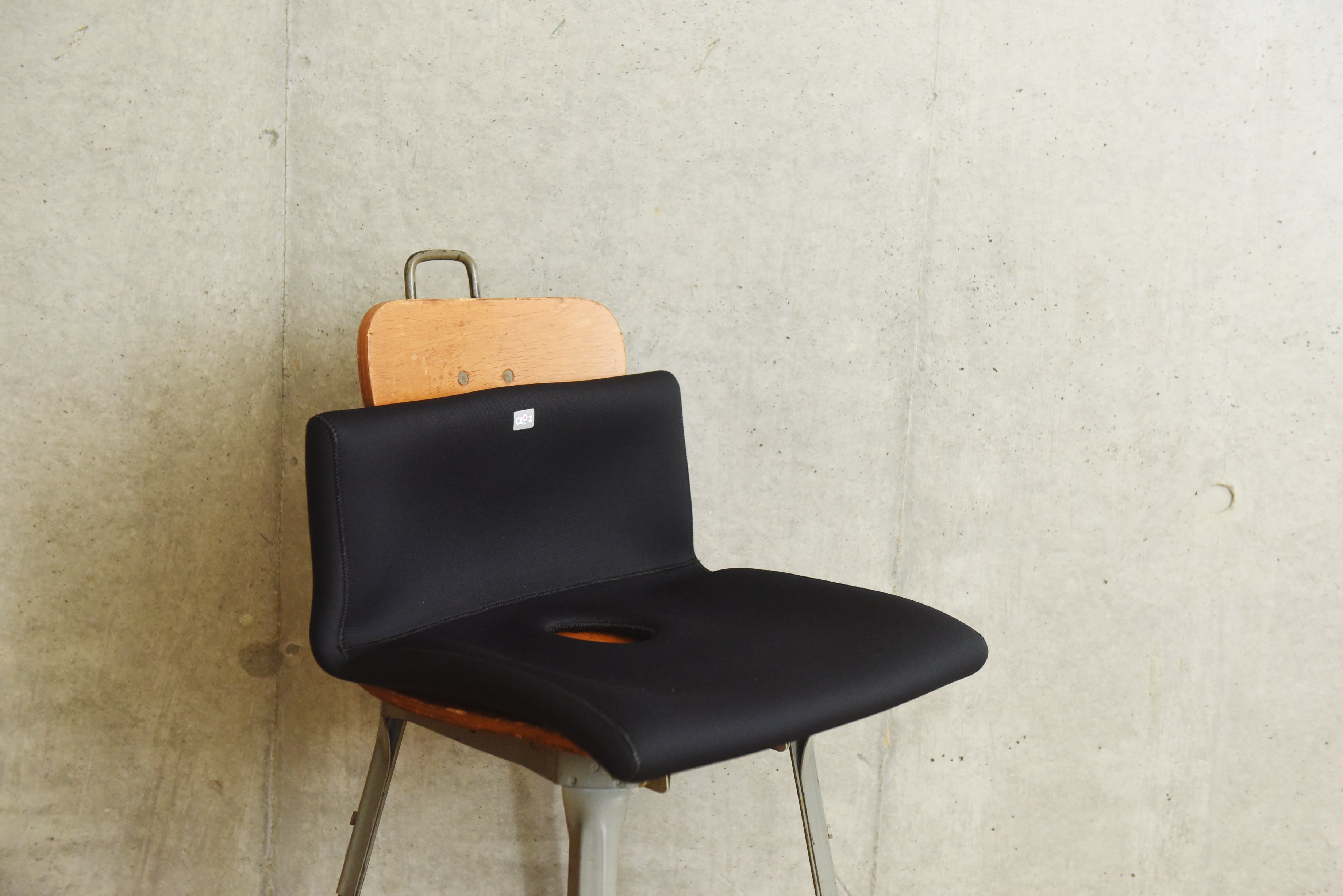 クロッツ やわらか湯たんぽ 座ぶとんタイプ|立ち上がりロング