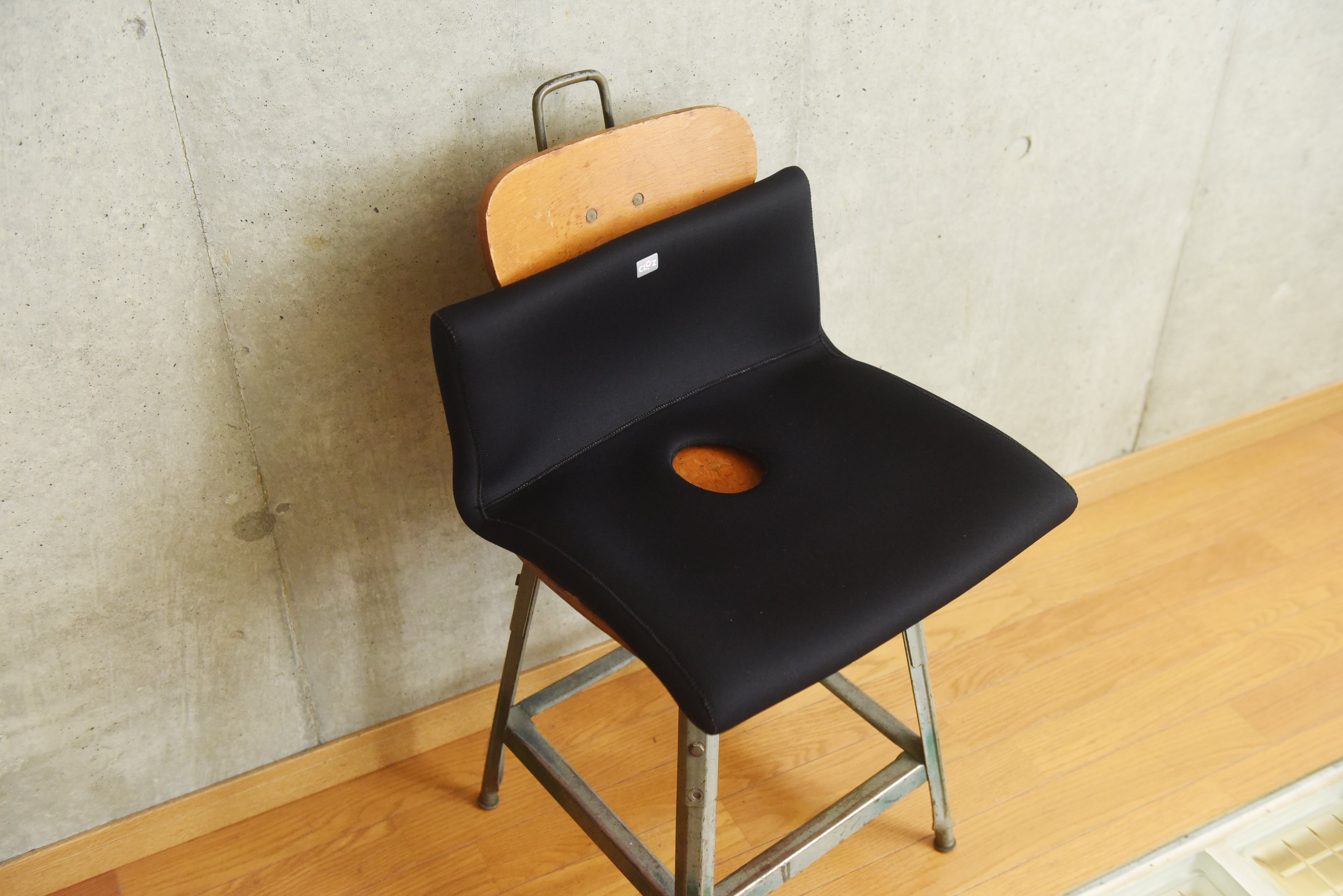 クロッツ やわらか湯たんぽ 座ぶとんタイプ|立ち上がりロング