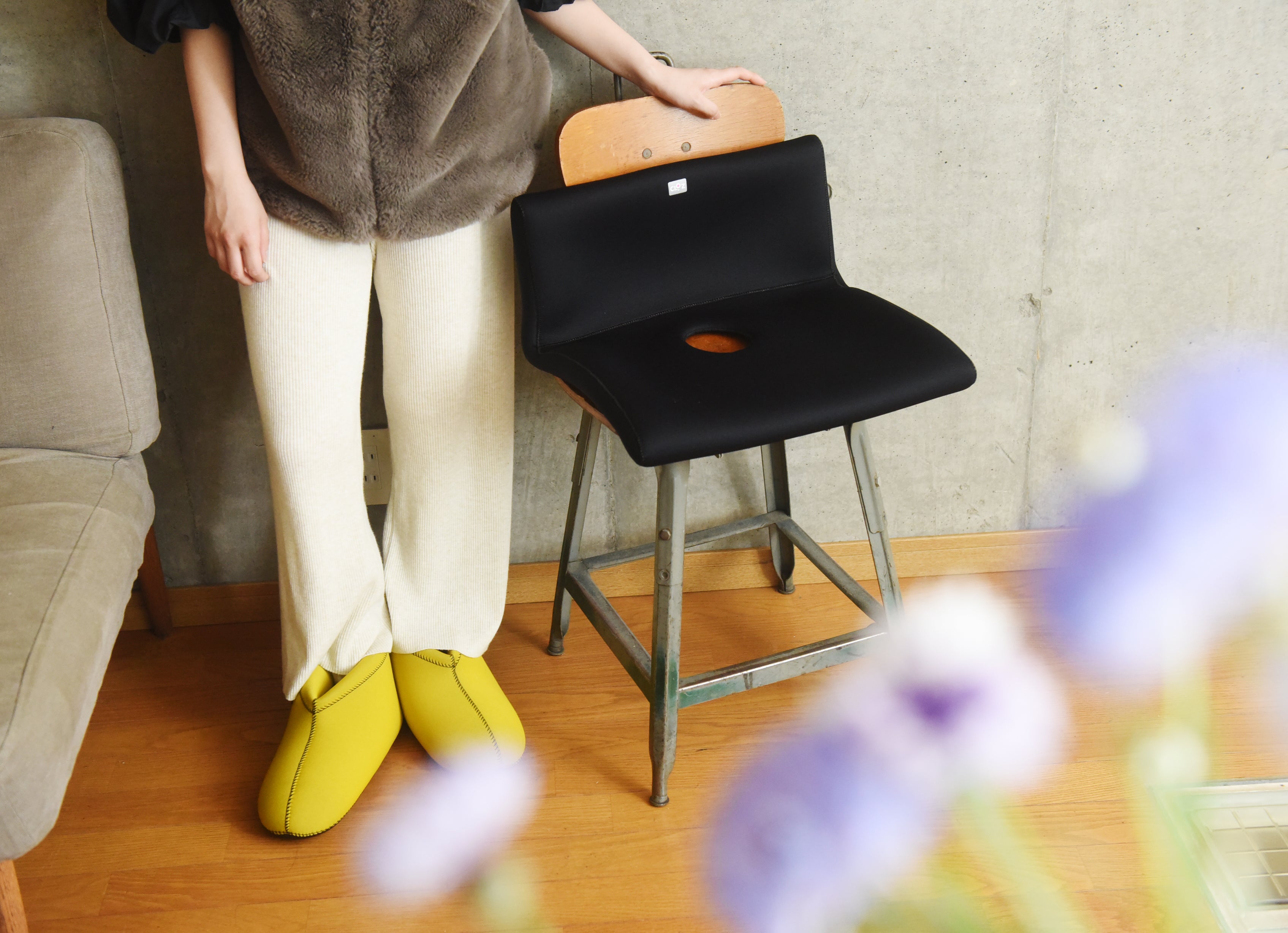 クロッツ やわらか湯たんぽ 座ぶとんタイプ|立ち上がりロング