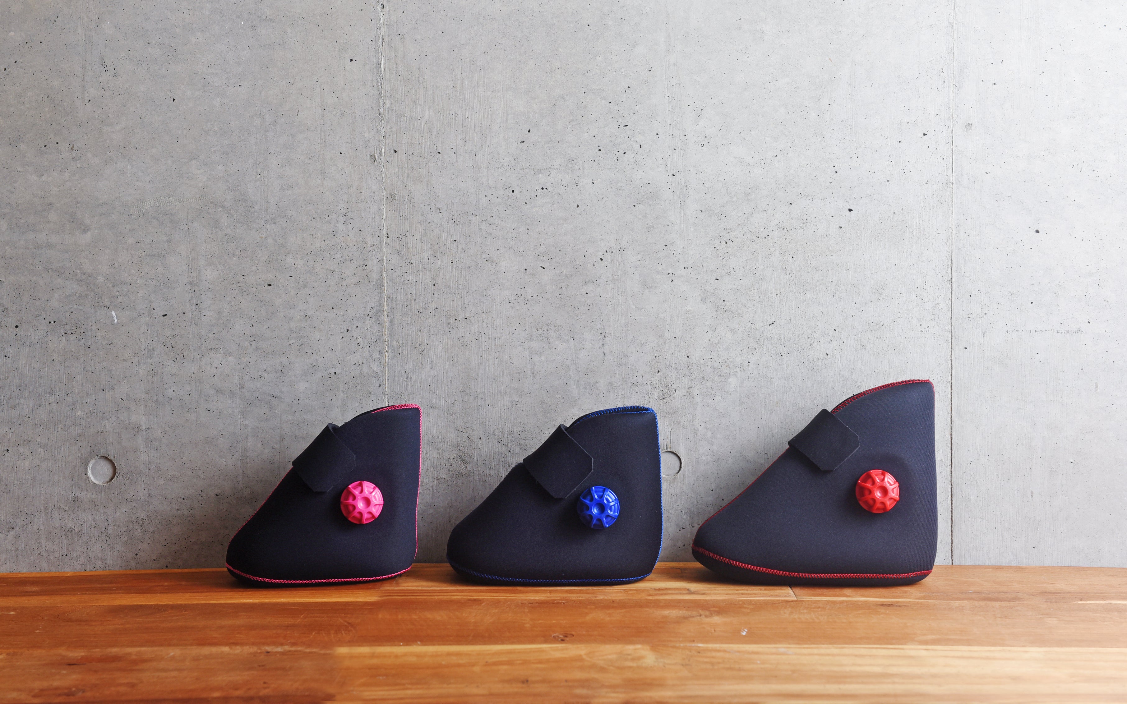 クロッツ やわらか湯たんぽ 足用マジックタイプ (底なし) |子供用3サイズ