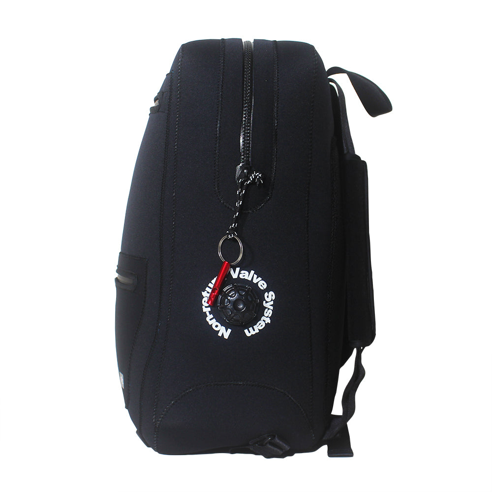 クロッツ バッグ|完全防水リュック|A|16L|25L