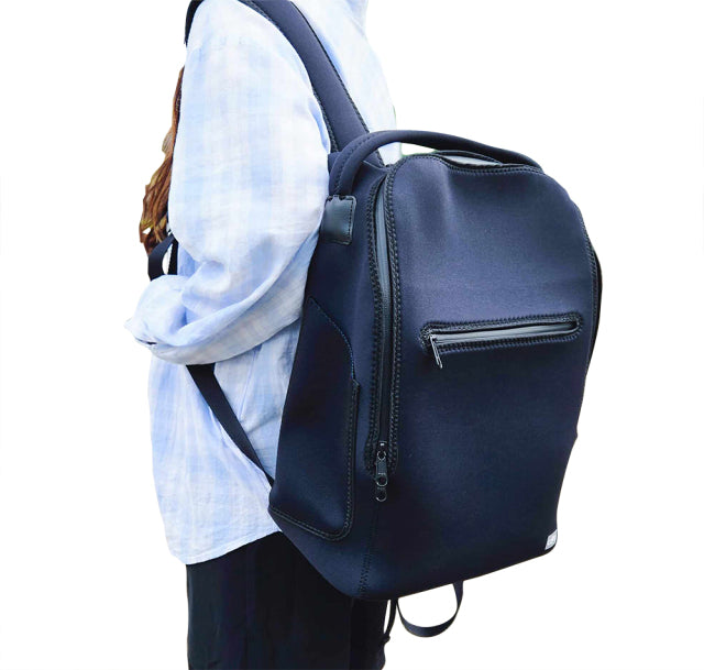 クロッツ バッグ|簡易防水リュック|A|12L|18L