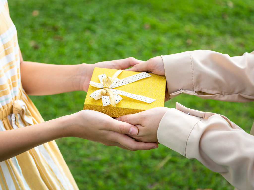 お世話になった方に