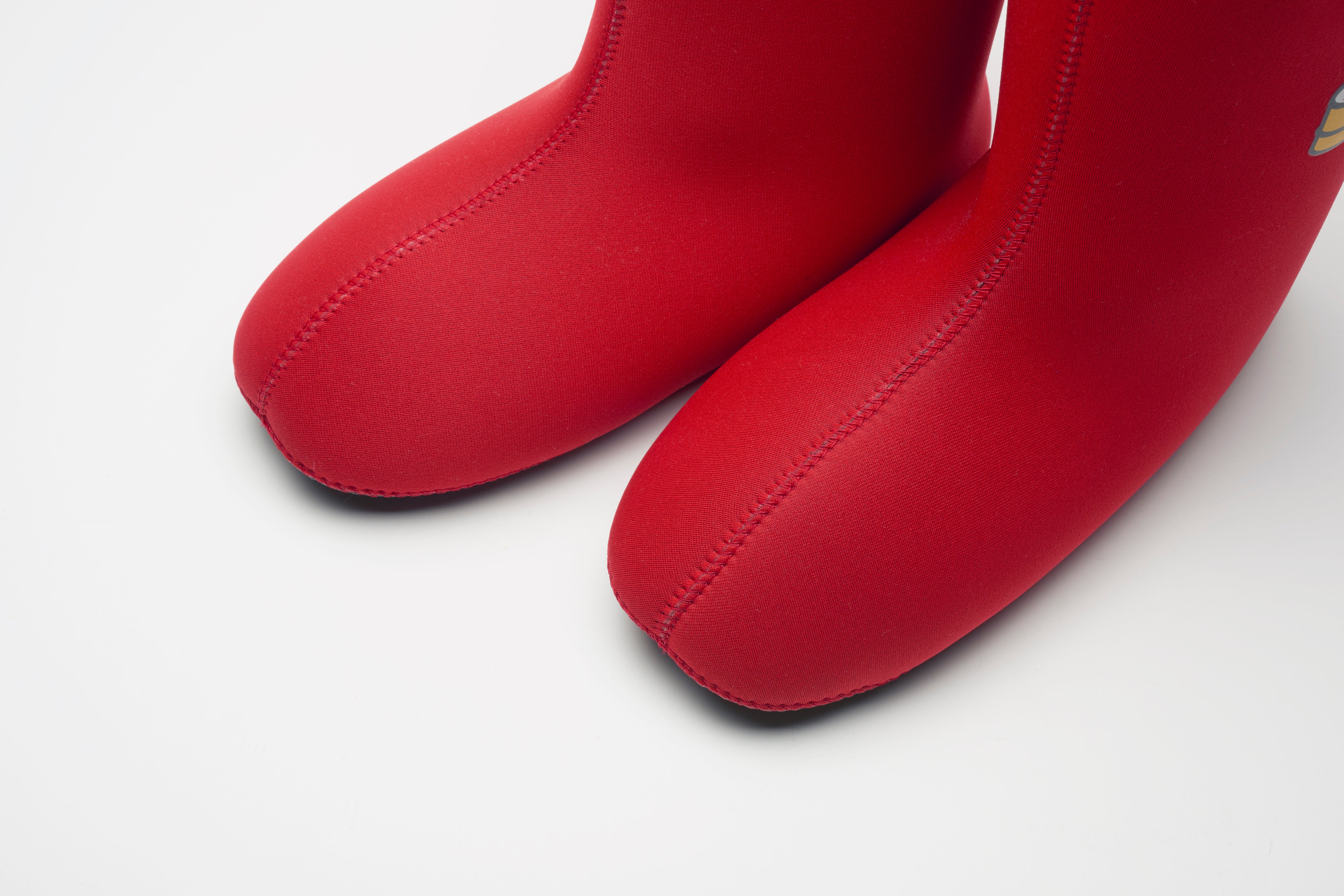 クロッツ やわらか湯たんぽ 足湯もできるブーツタイプ