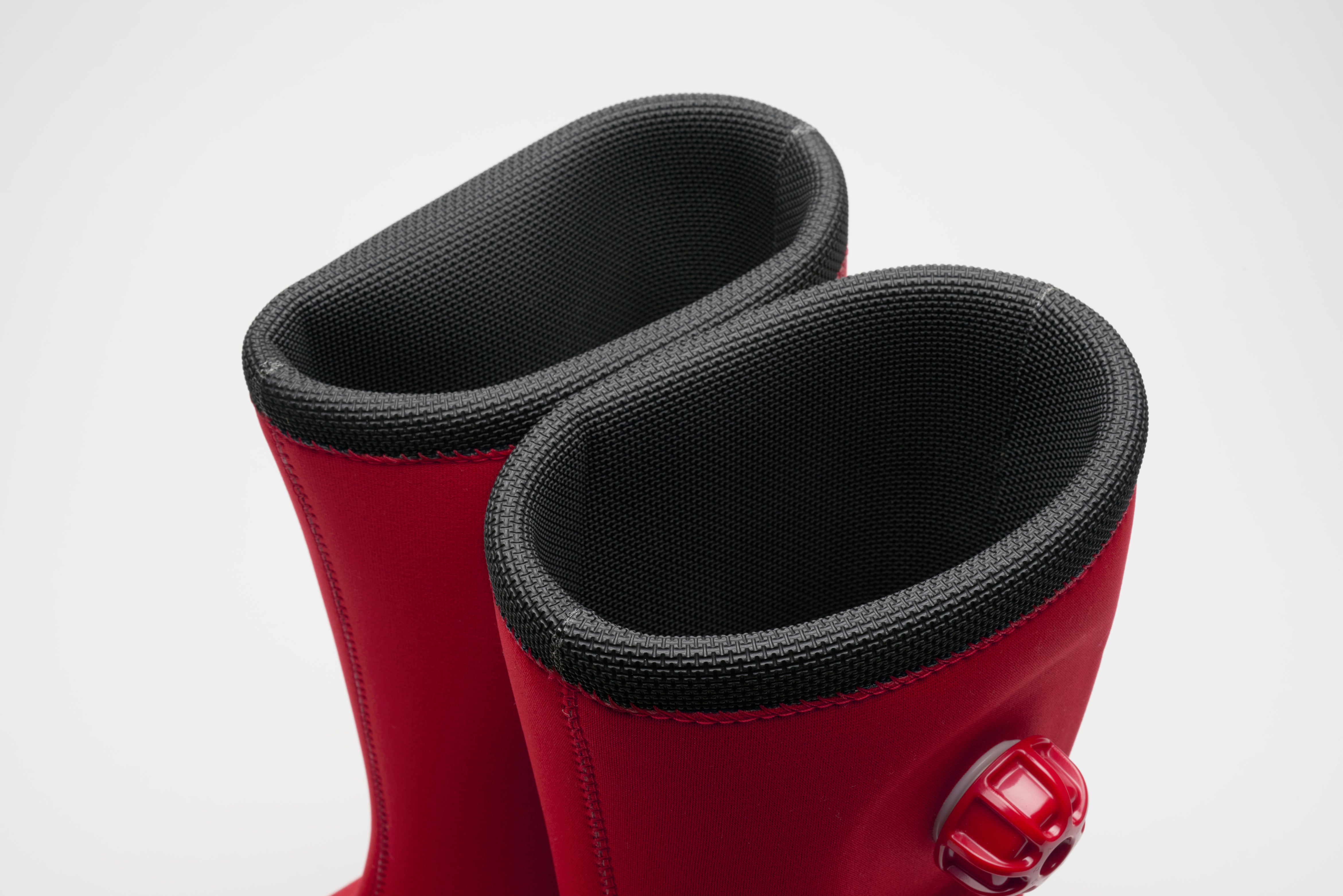 クロッツ やわらか湯たんぽ 足湯もできるブーツタイプ