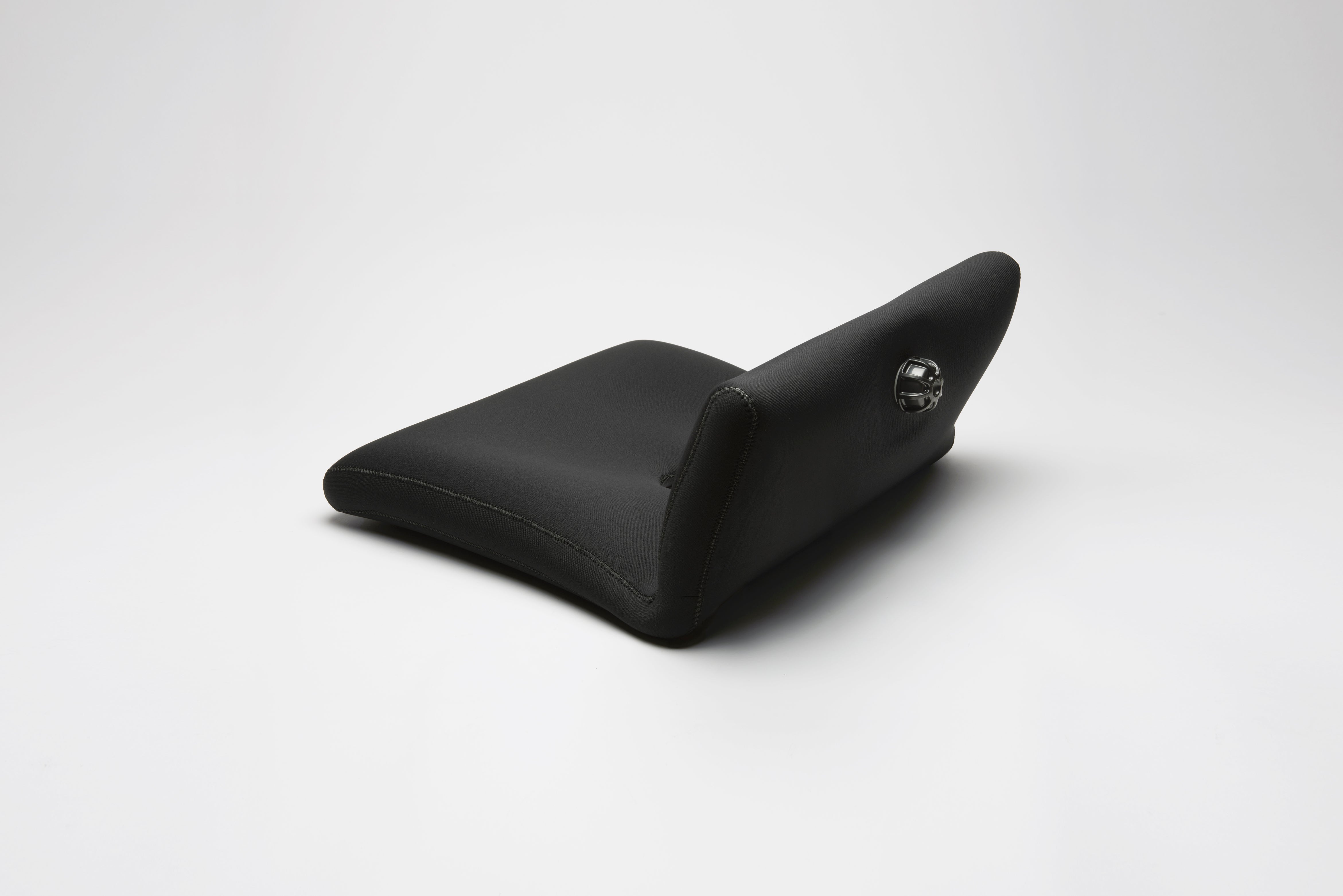 クロッツ やわらか湯たんぽ 座ぶとんタイプ｜立ち上がりロング