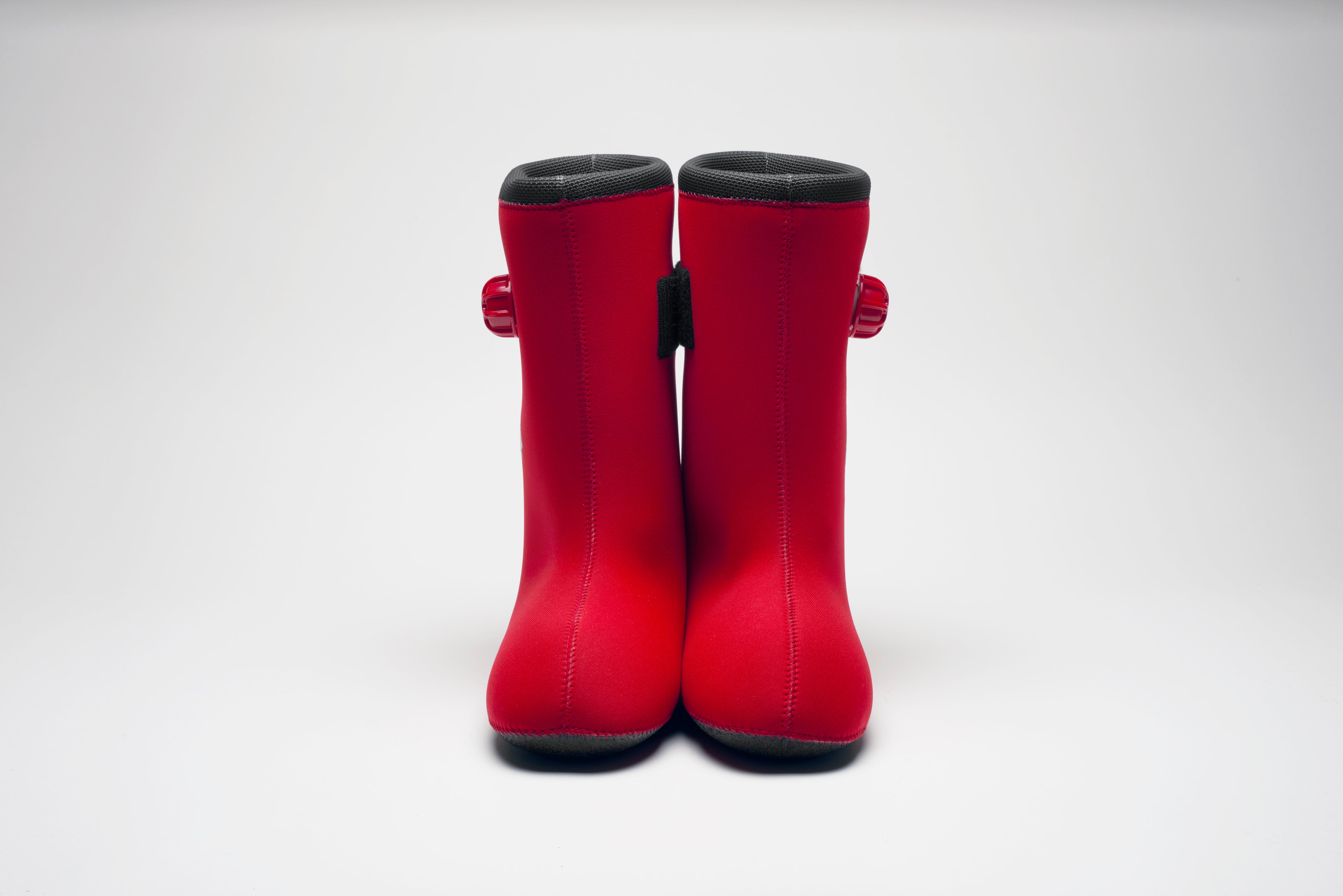 クロッツ やわらか湯たんぽ 足湯もできるブーツタイプ – クロッツ