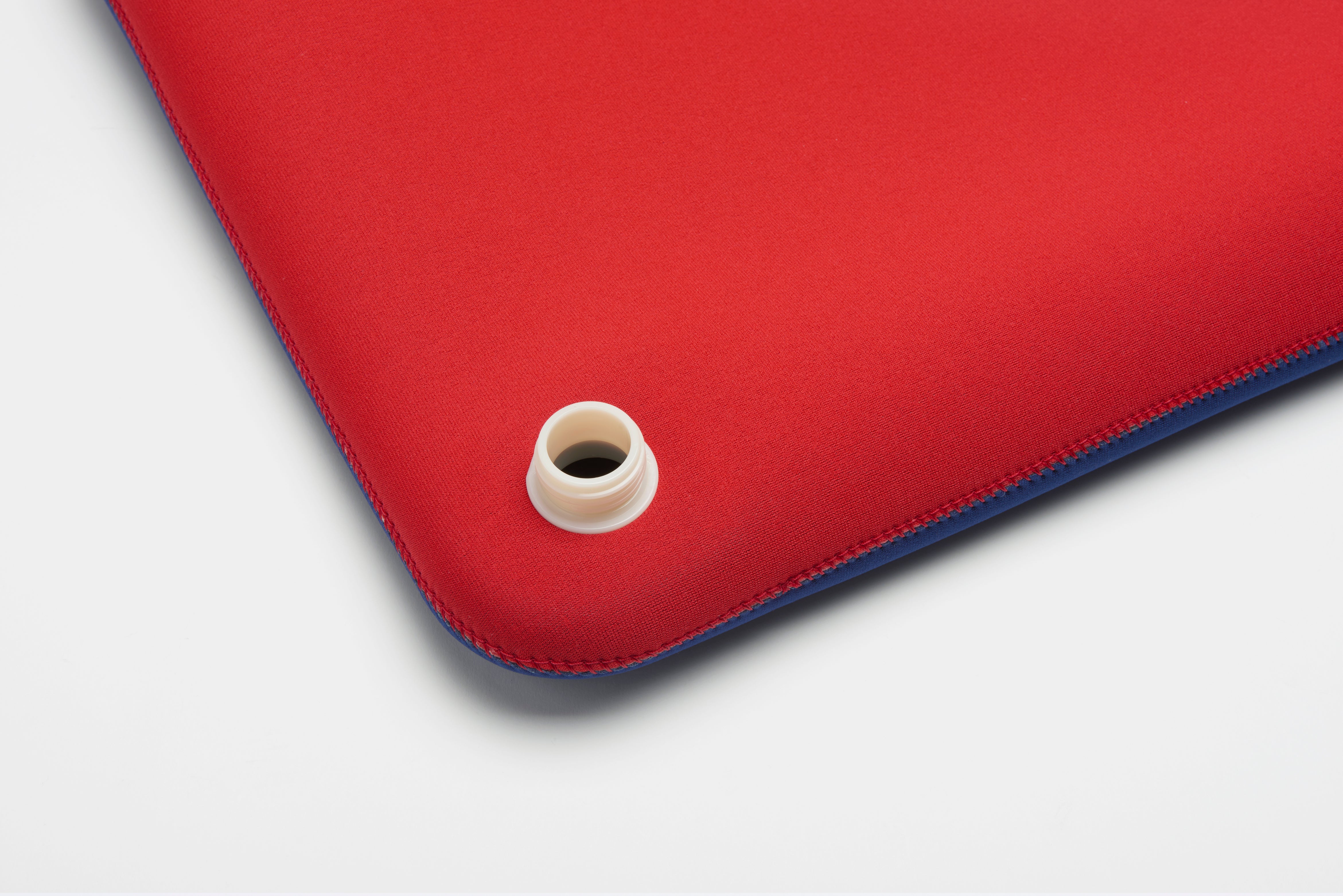 クロッツ やわらか湯たんぽ 座ぶとんタイプ（穴なし）