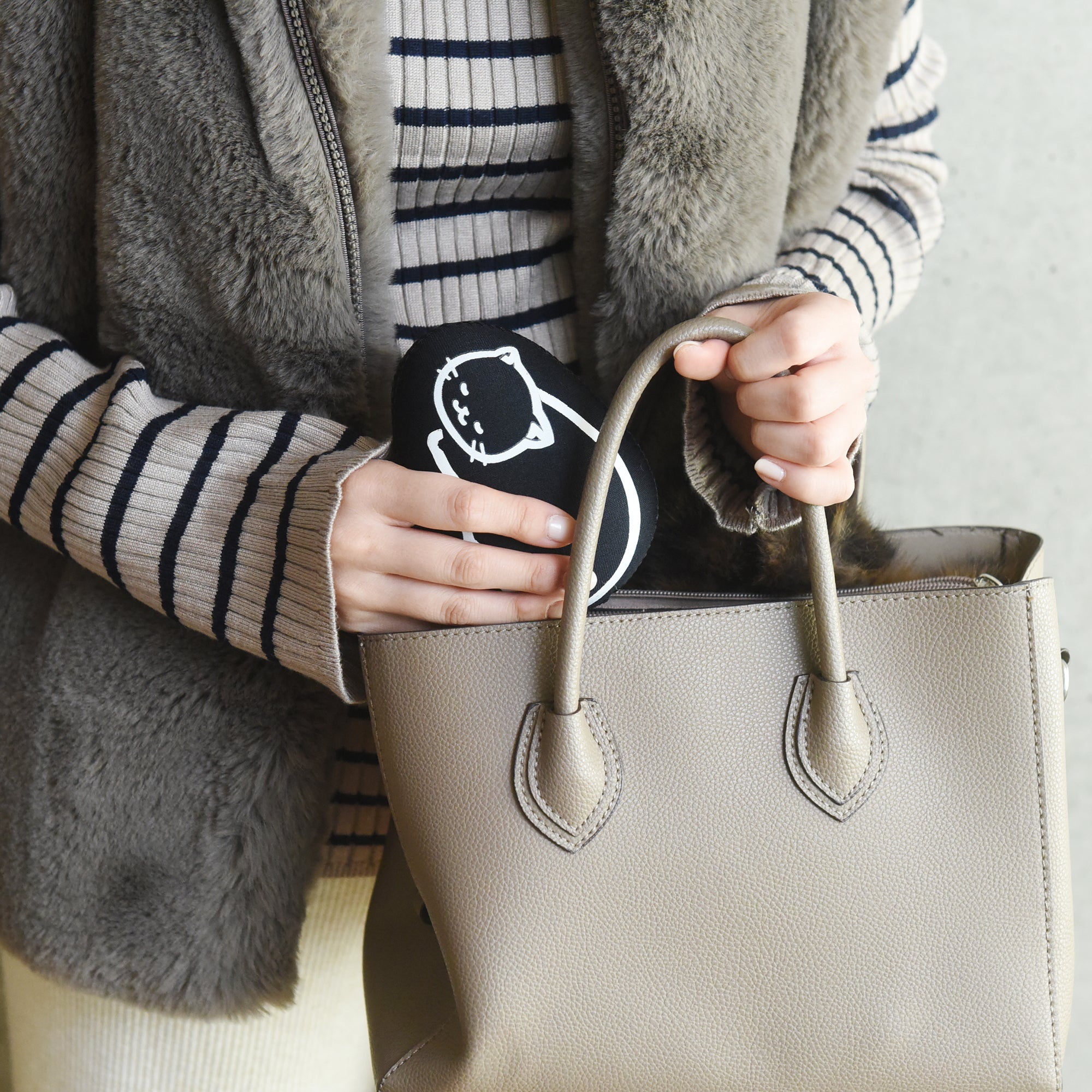 クロッツ やわらか湯たんぽ エアタイト｜ポケットネコ型タイプ　