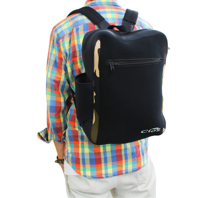 クロッツ バッグ｜簡易防水リュック｜C｜浮力材入り｜14L