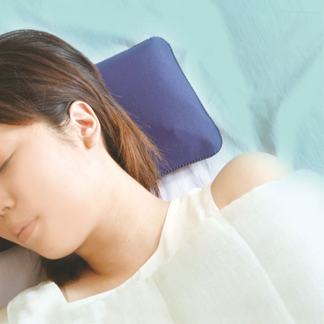 クロッツ ひんやり枕 ｜専用制菌カバーつき