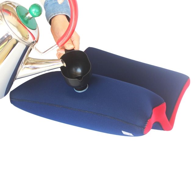 クロッツ やわらか湯たんぽ 座ぶとんタイプ（立ち上がり付）