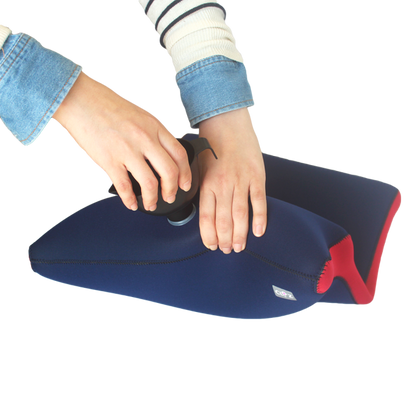 クロッツ やわらか湯たんぽ 座ぶとんタイプ（立ち上がり付）